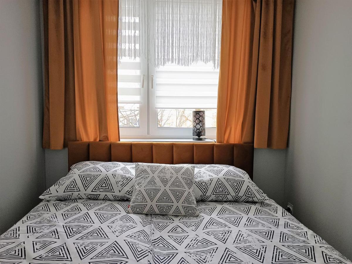 Bursztynowy Apartament Tarnowskie Gory Bagian luar foto